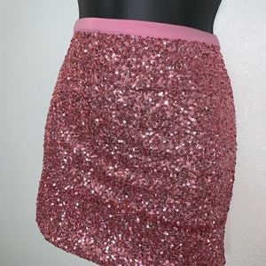 NWT short pink sequin skirt